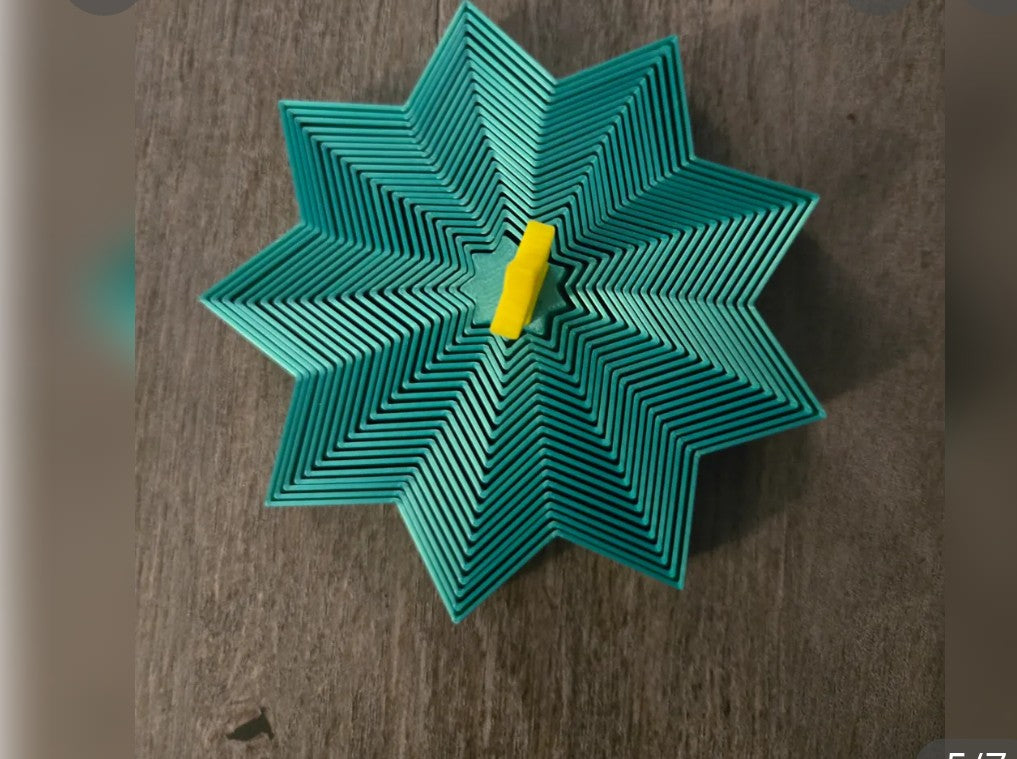 Expanding Christmas Tree